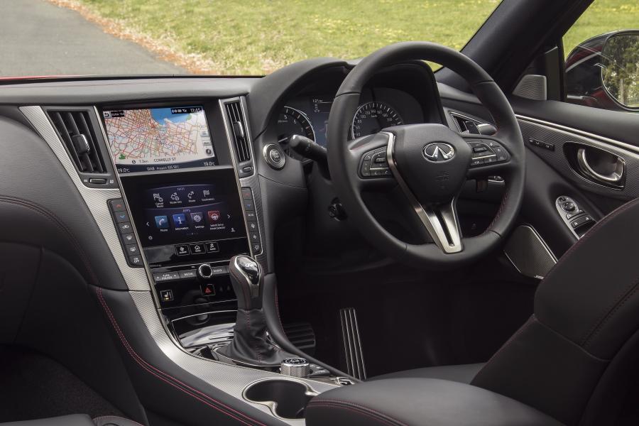 Интерьер Infiniti Q50S Red Sport (V37) 2017 года  (AU) (фото 16 из 27)